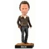 Kép 2/2 - The Walking Dead Rick Grimes Limited Edition Bobbleheads figura 20 cm