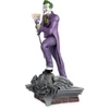 Kép 5/9 - DC Mega Joker 35 cm figura dioráma