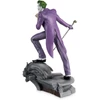 Kép 8/9 - DC Mega Joker 35 cm figura dioráma
