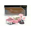 Kép 4/8 - 1955 Cadillac Fleetwood & Elvis Presley figura modell autó 1:24