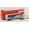 Kép 2/2 - Polar Bears Long Hauler fehér-kék-piros Coca Cola modell autó 1:64