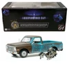 Kép 2/7 - 1971 Chevrolet C10 & Alien Figure szett (A függetlenség napja) modell autó 1:18