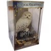 Kép 3/4 - Harry Potter Magicial Creatures "Hedwig No.1" figura dioráma