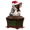 Kép 2/5 - Szörnyecskék Mini Epics 'Gizmo with Santa hat' Limited Edition  figura 12 cm