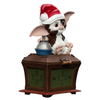 Kép 4/5 - Szörnyecskék Mini Epics 'Gizmo with Santa hat' Limited Edition  figura 12 cm