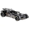 Kép 2/5 - Justice League Batmobile Limited Run Collectible id Hotwheels 1:64 