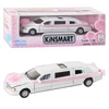 Kép 2/5 - Esküvői limuzin Lincoln Limousine hátrahúzós autó fehér 1:38