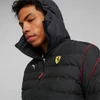 Kép 6/7 - Puma Ferrari Race T7 Eclt Jk férfi kabát, fekete-piros, 2023