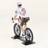 Kép 2/7 - TDF Courreur Ag2r-Citroen"TDF 2023" piros/fehér/barna modell kerékpár 1:18