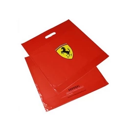 201851041-600FerrariSzatyor001.jpg