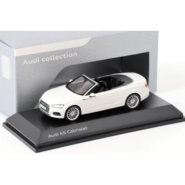 Audi A5 Cabriolet 2017 modell autó 1:43 Tofana White