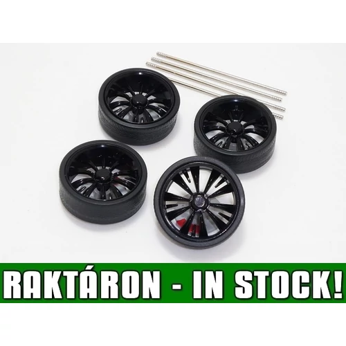 2013wheels1182004bkw1fekkerekszett001.jpg