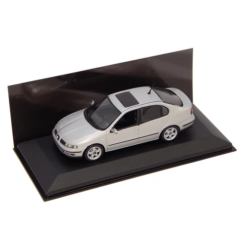 Seat Toledo 1998/2004 silver Dealer packaging modell autó 1:43