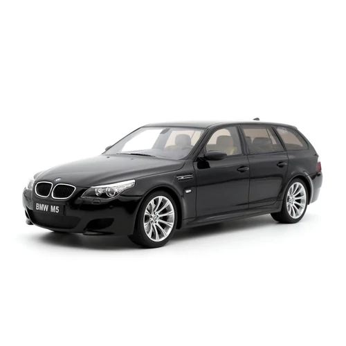 Bmw E61 M5 fekete 2004 modell autó 1:18